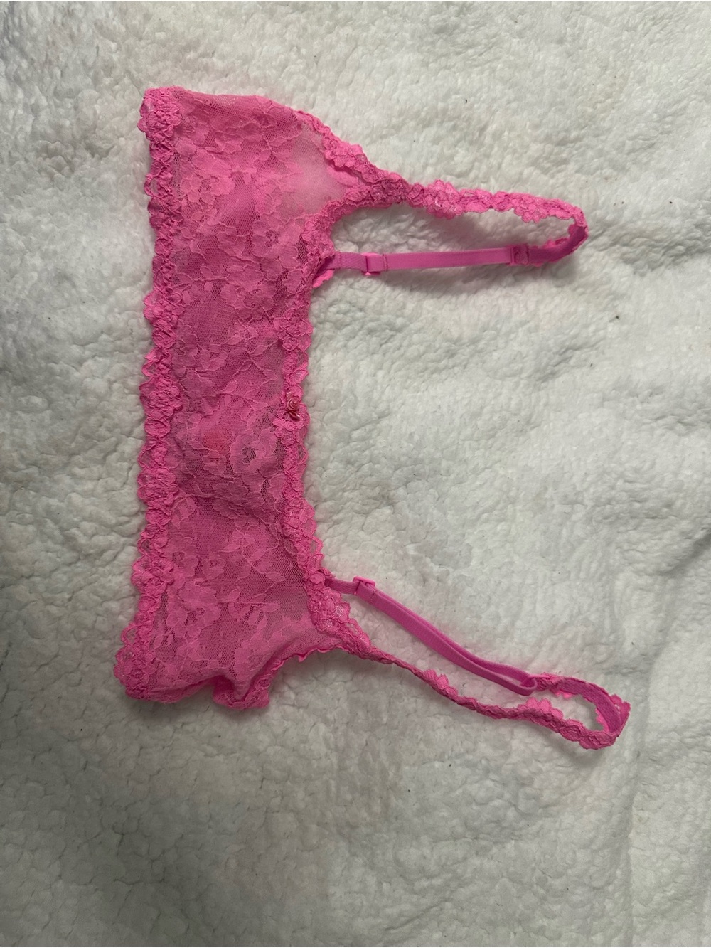 SKIMS Small Lace Bralette in Sugar Pink
